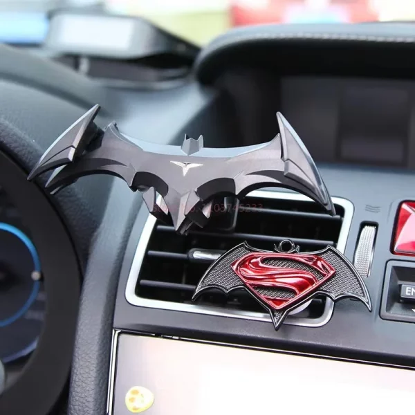 Hot Arrival Batman Gravity Buckle Type Car Phone Holders Air Outlet Navigation Support Frame Suitable For All 4-6.5 Inch Devices